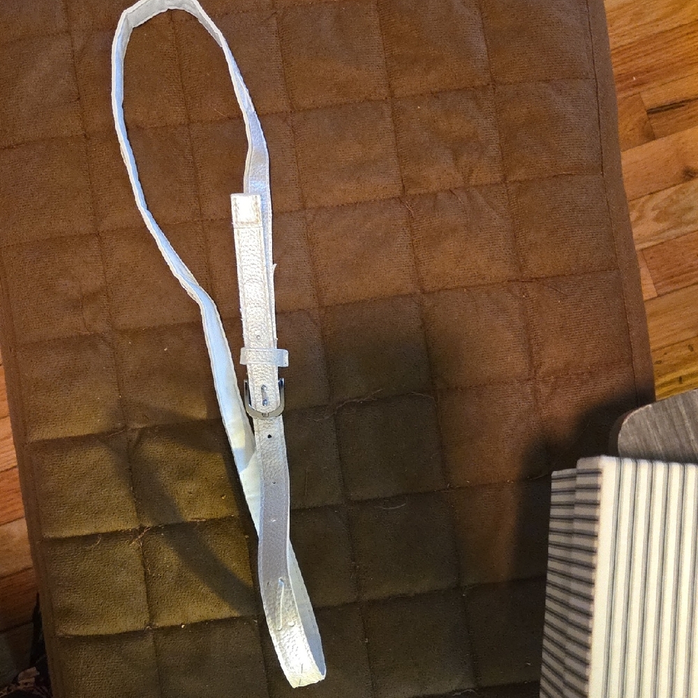 Stylish White Thin Belt